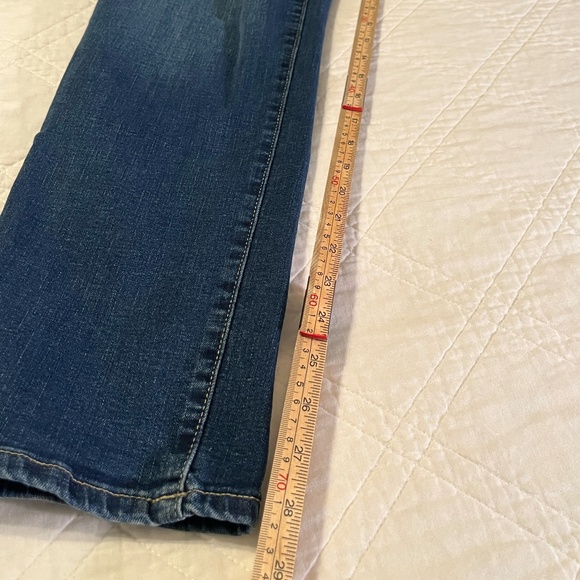Gap Classic Straight Fit Jeans Women Size 12 (31) Regular Blue Stretch Dark Wash - Picture 8 of 10